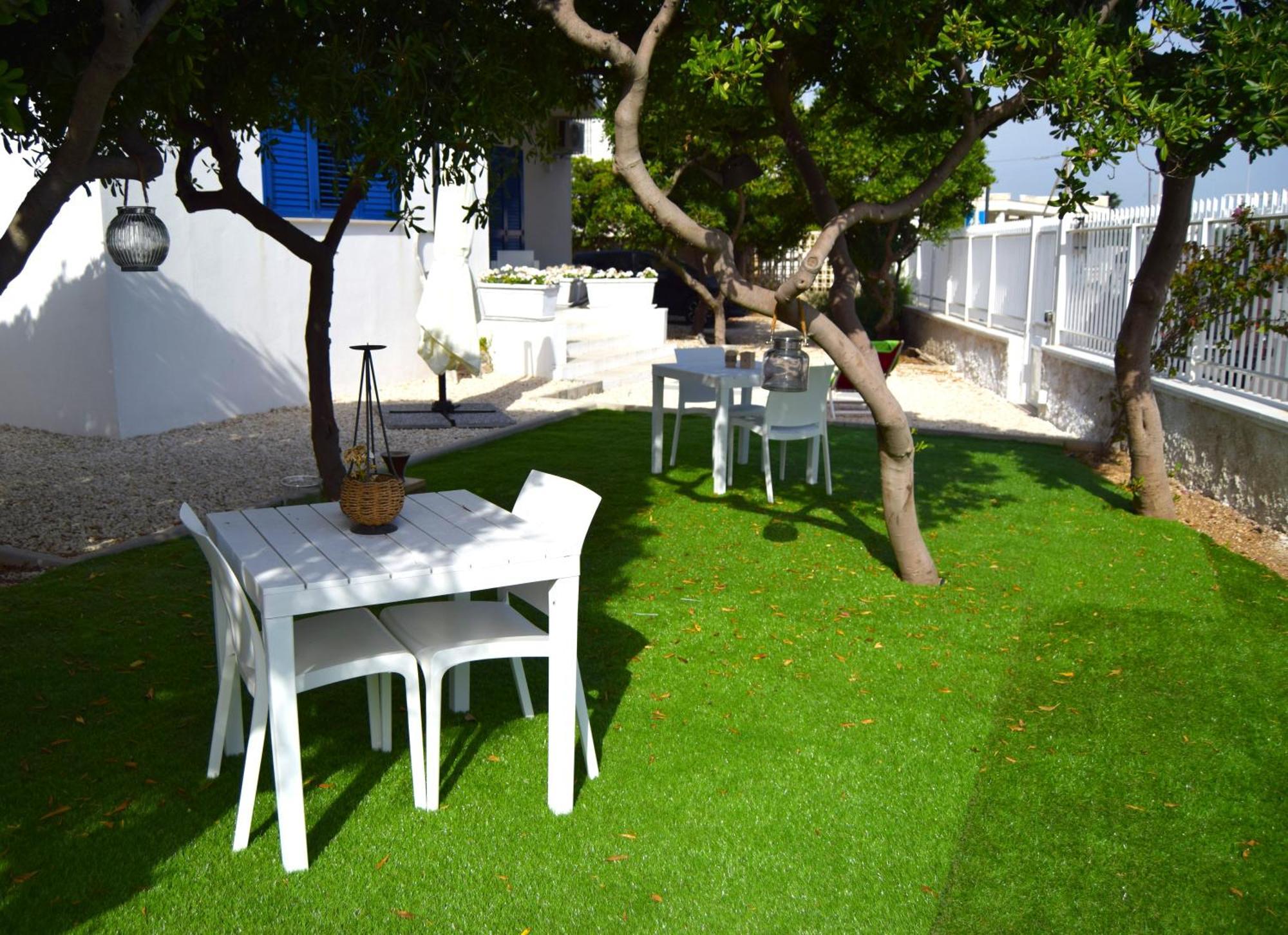 12 Passi Dal Mare Hotel Bari Bagian luar foto